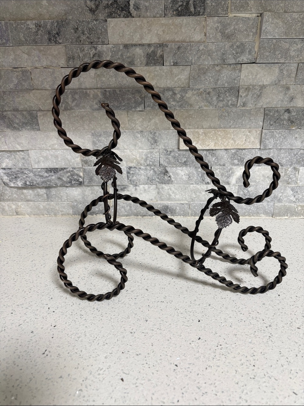 VTG Decorative Twisted Metal Wrought Iron Wine Bottle Holder Caddy Grape Leaf